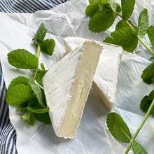 Load image into Gallery viewer, Holiday Bloomy Box